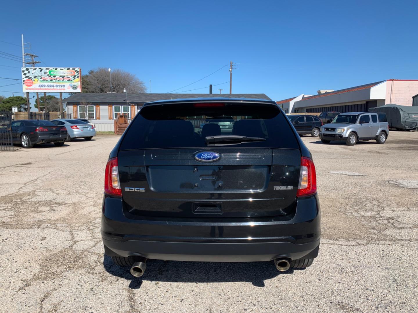 2013 Black /Tan Ford Edge (2FMDK3GC5DB) with an V6 - 3.5L 3496cc 213ci GAS MFI vin C - 4 valve DOHC engine, AUTOMATIC transmission, located at 1830 North Belt Line Road, Irving, TX, 75061, (469) 524-0199, 32.834373, -96.993584 - Photo#2